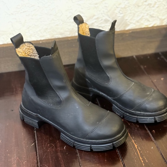 Ganni Rubber City Boot. Size 40. - Picture 4 of 4